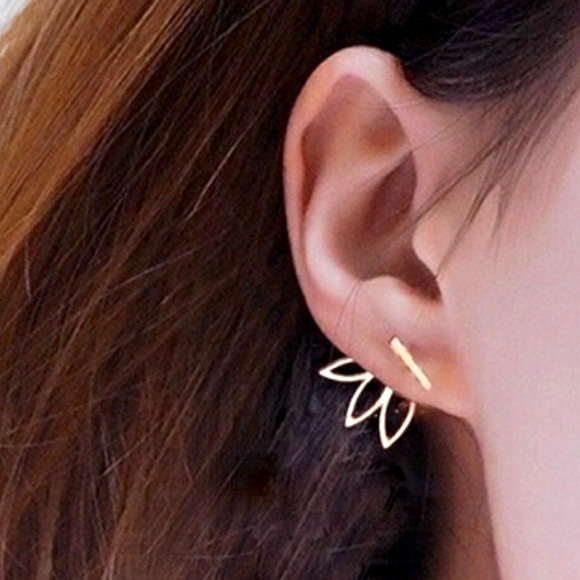 Minimalist Boho Indie Leaf/Flower Stud Earrings - Picture 5 of 11